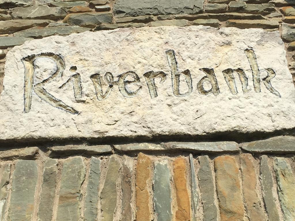 Riverbank, Country Pub And Guesthouse Carrickmacross Exteriör bild
