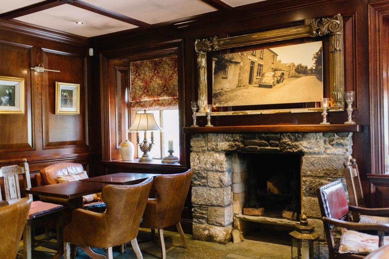 Riverbank, Country Pub And Guesthouse Carrickmacross Exteriör bild