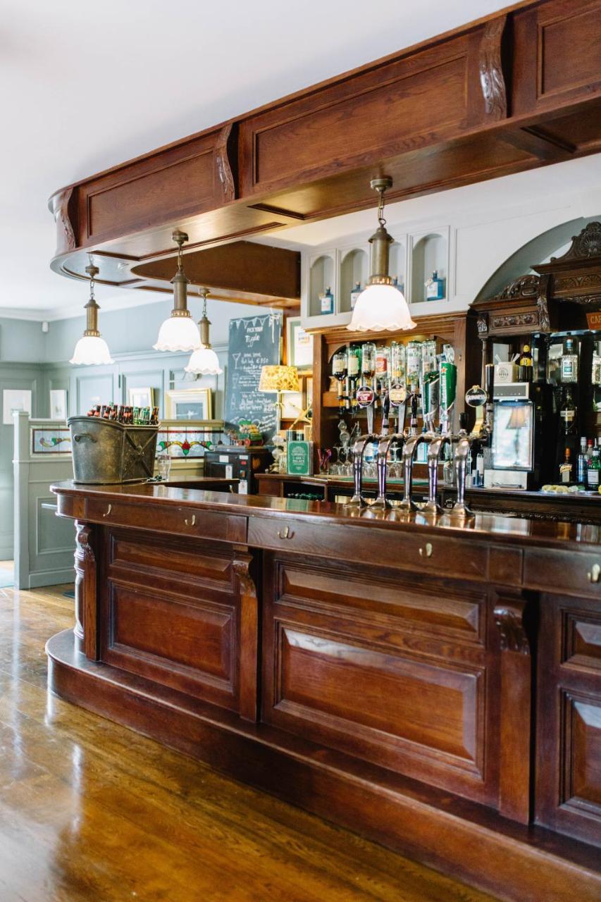 Riverbank, Country Pub And Guesthouse Carrickmacross Exteriör bild